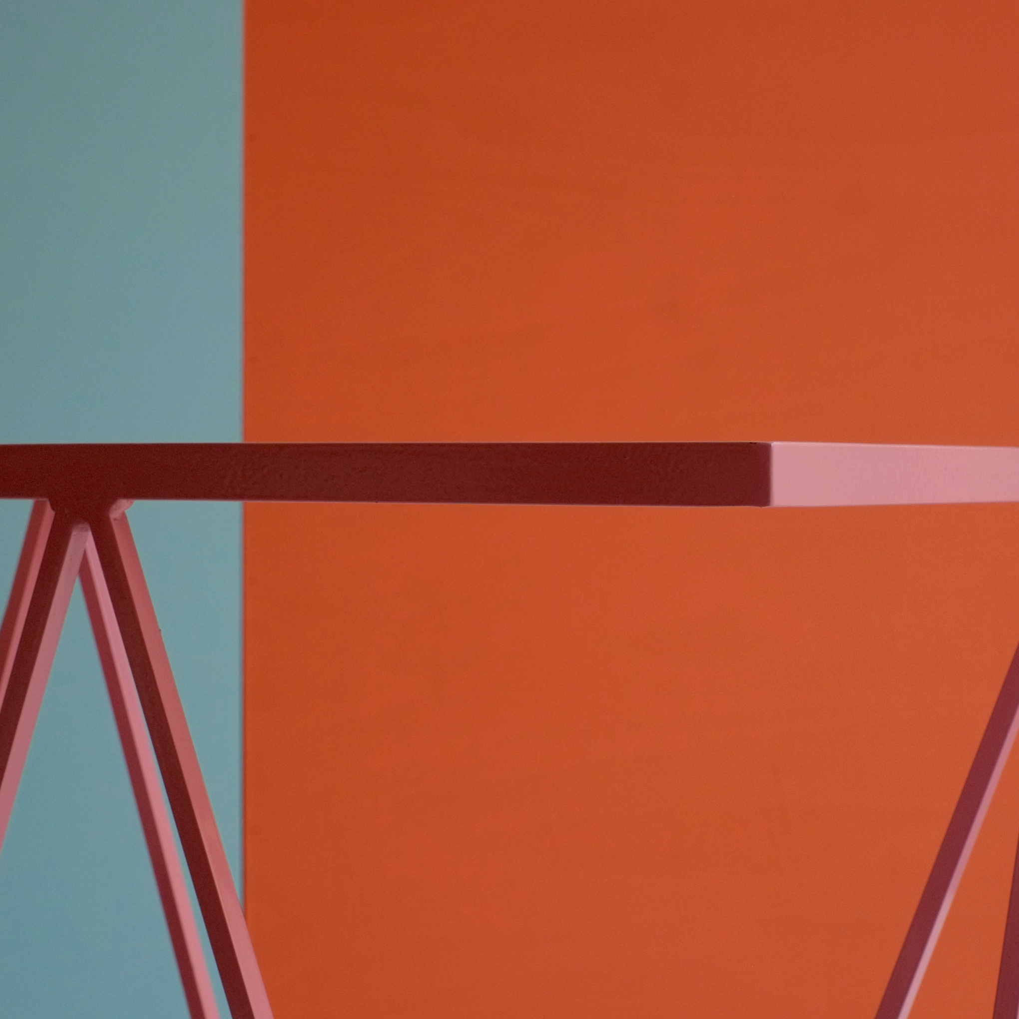 Giraffe Console Table - Linoleum Top